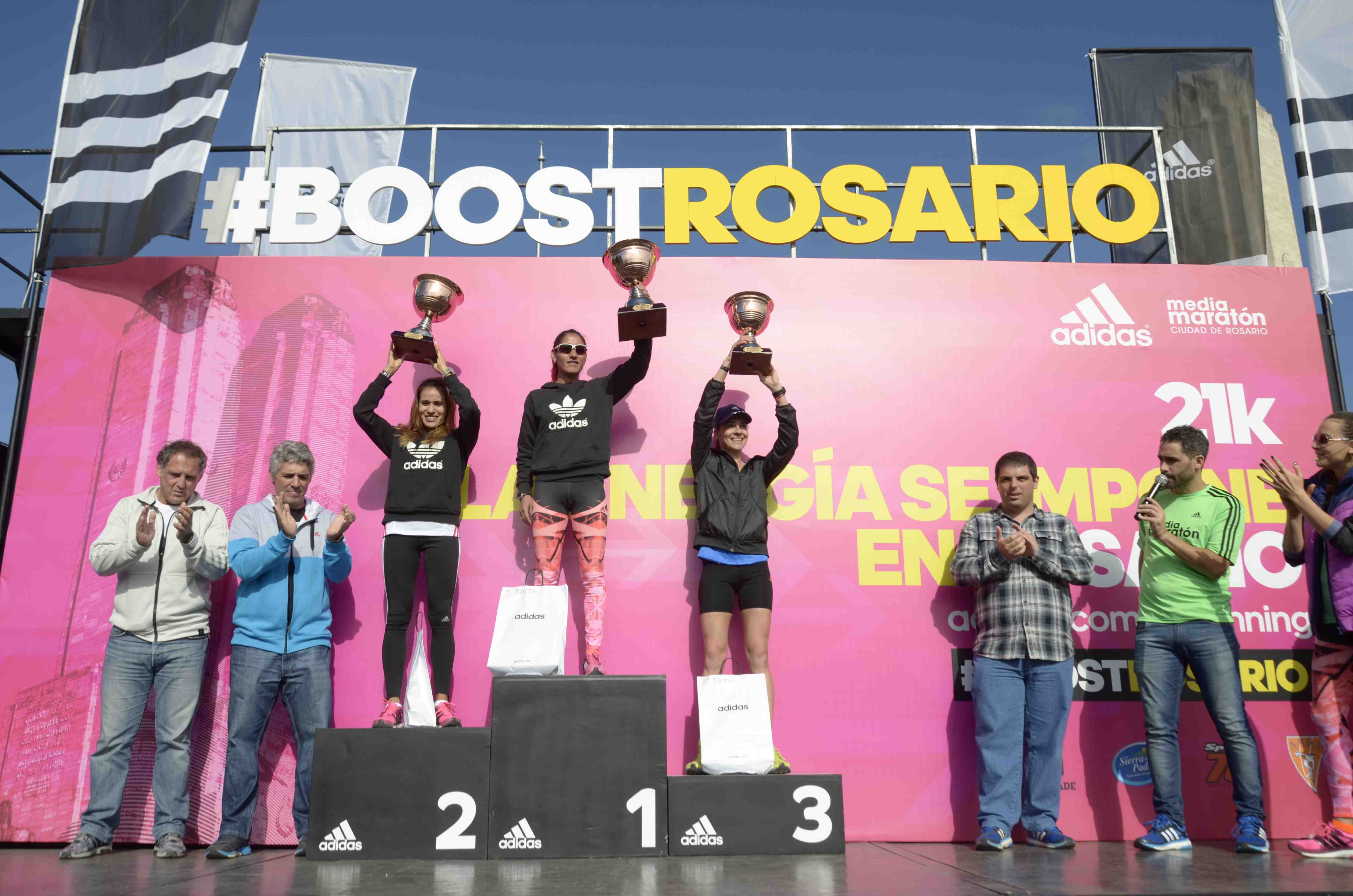 Podio Femenino - Media Maraton adidas Rosario