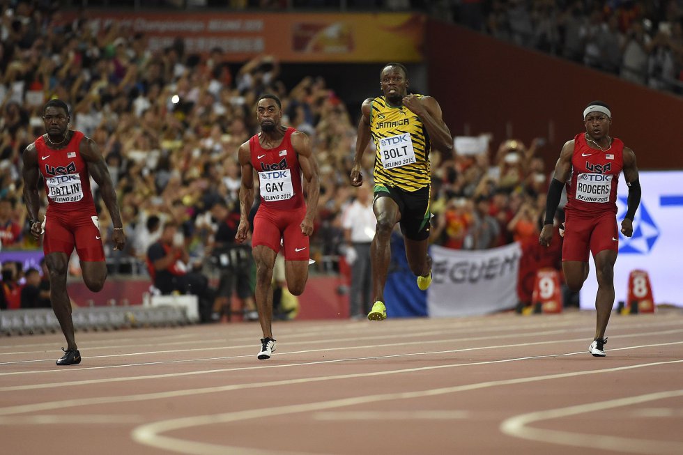 USain Bolt campeon 100 metros Beijing locos por correr 12