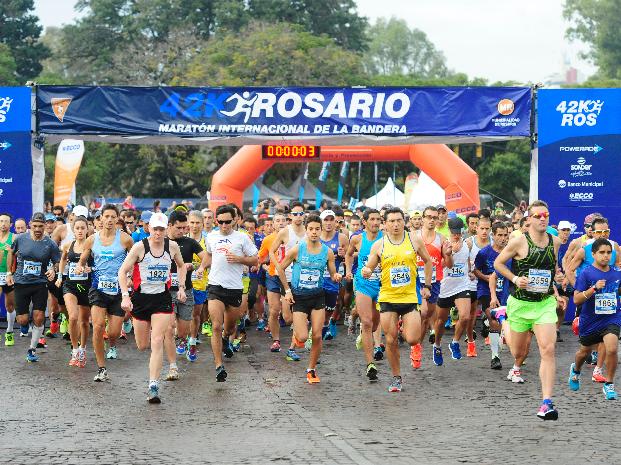 Lucas Bagaloni Maraton de Rosario 2015 Locos Por Correr 03