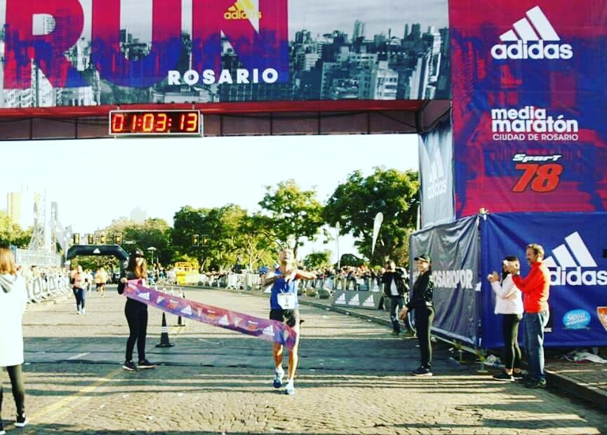 Matias Roht - Media Maraton Rosario - Locos Por Correr